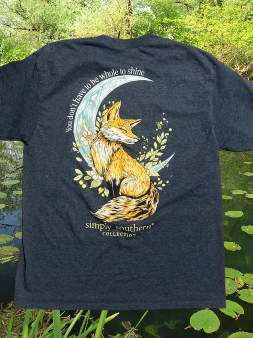 Simply Southern Fox Tee Size L
